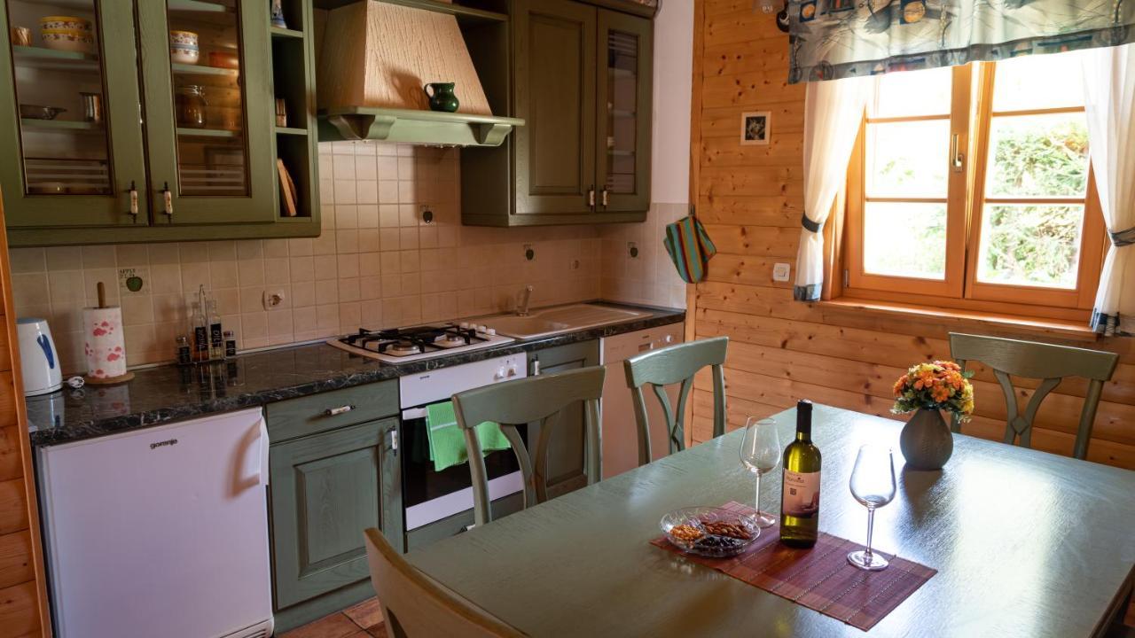 Chalets Runolist Crni Lug Exterior foto